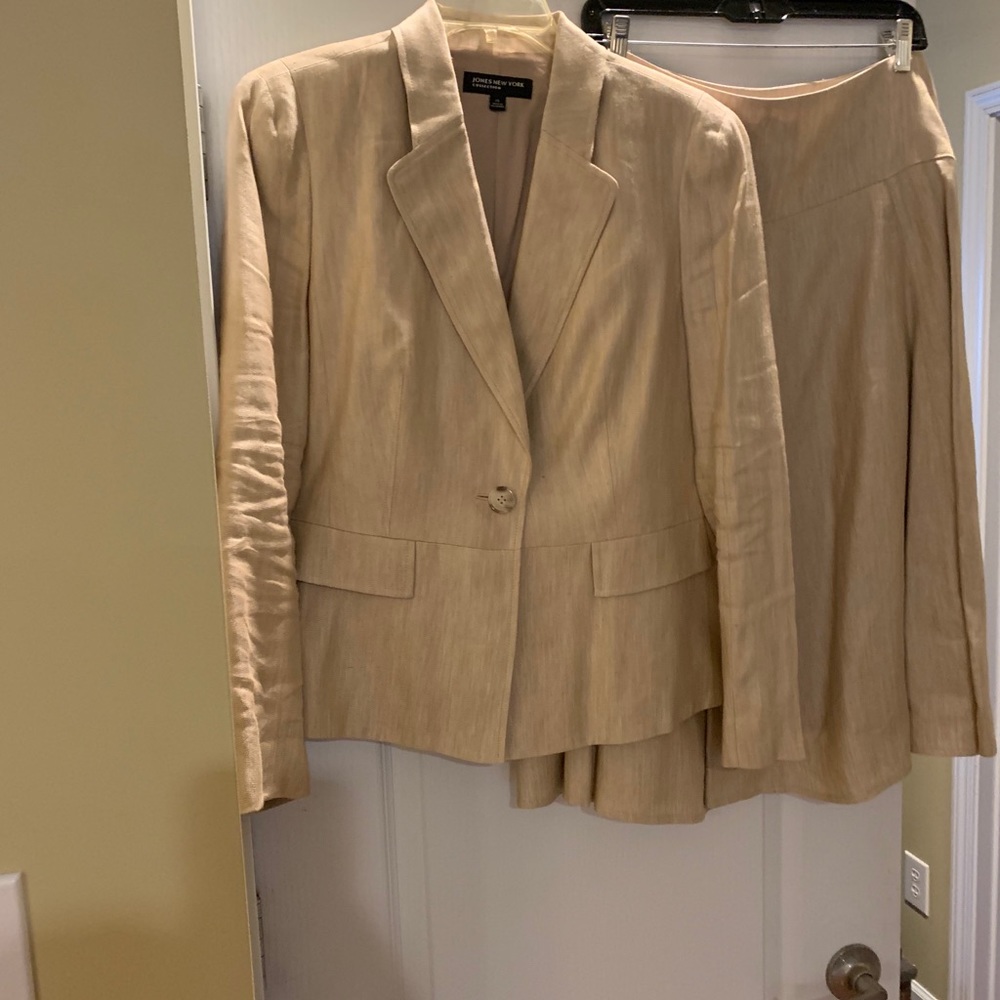 Talbots 2-pc Tan Suit, Size 14